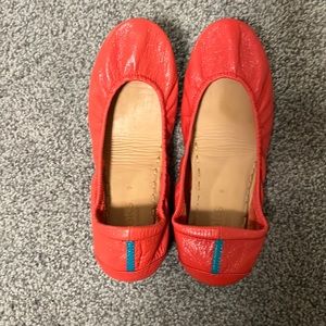 Tieks flats